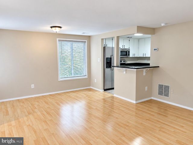 19484 BRASSIE PL, Montgomery Village, MD 20886