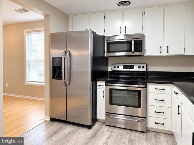 19484 BRASSIE PL, Montgomery Village, MD 20886
