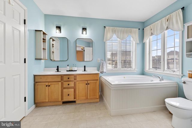 35 SARAH LN, Mount Joy, PA 17552