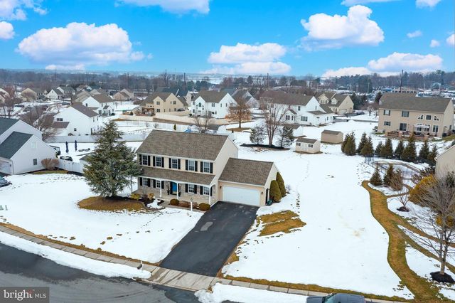 35 SARAH LN, Mount Joy, PA 17552