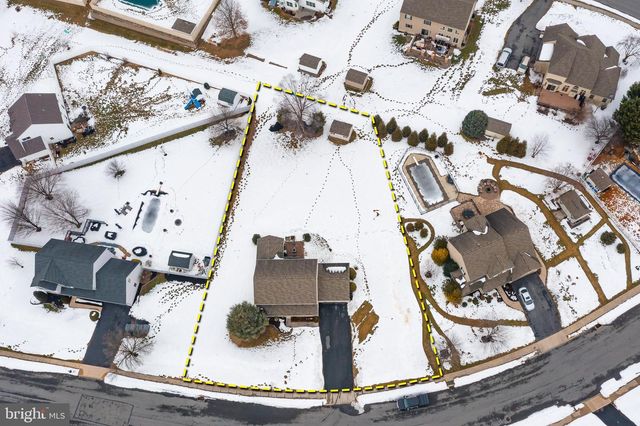 35 SARAH LN, Mount Joy, PA 17552