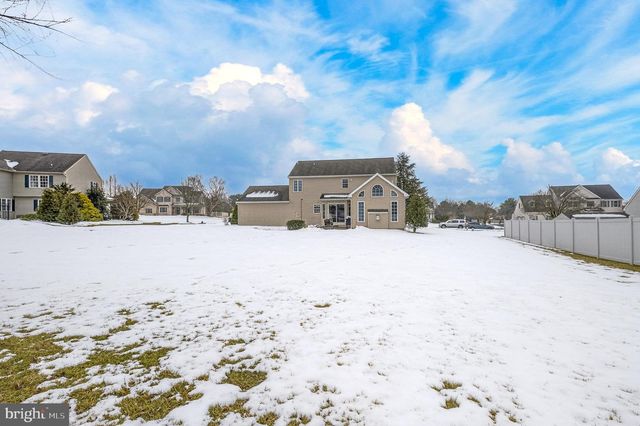 35 SARAH LN, Mount Joy, PA 17552