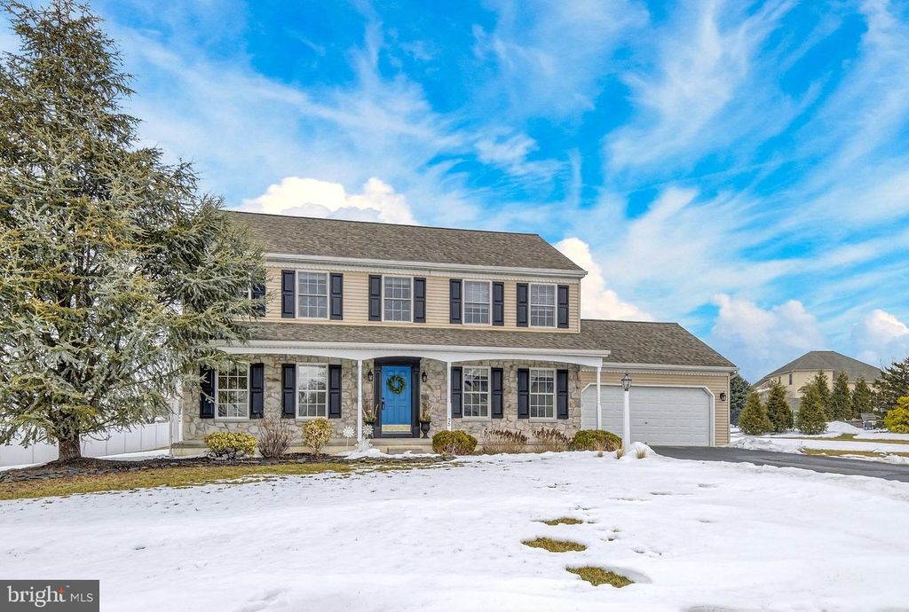 35 SARAH LN, Mount Joy, PA 17552