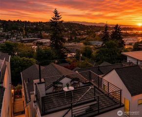3446 13th Avenue W #B, Seattle, WA 98119