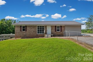 195 Moda Road, Blacksburg, SC 29702