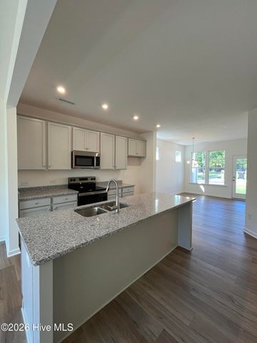 1407 Goldsboro Avenue, Sanford, NC 27330