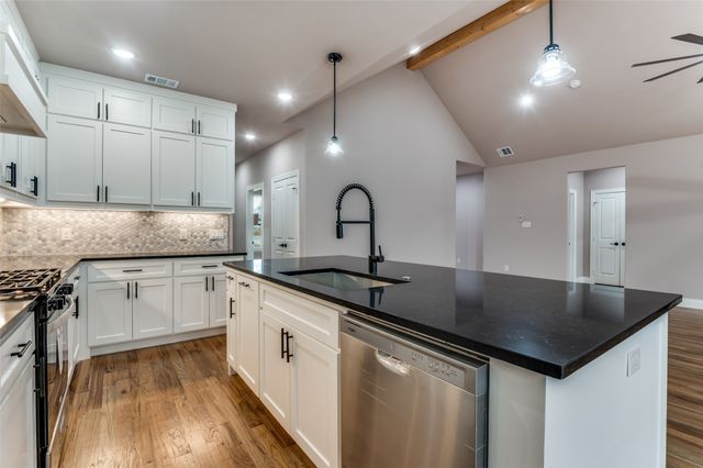 415 N Watson Street, Seagoville, TX 75159