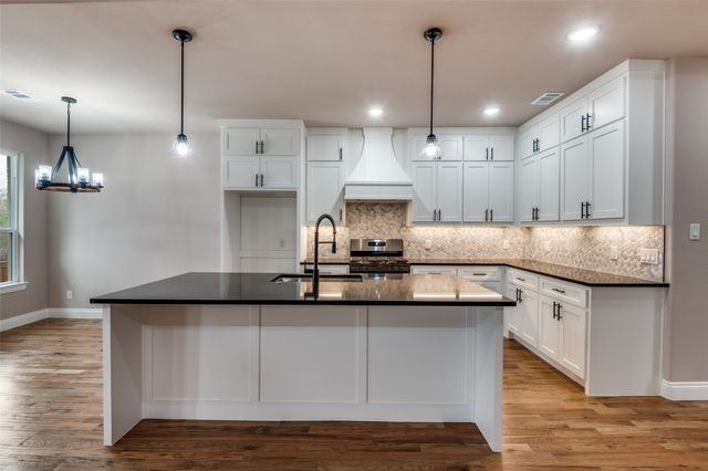 415 N Watson Street, Seagoville, TX 75159