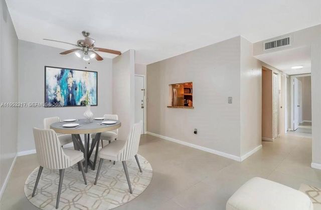 9678 Fontainebleau Blvd 308, Miami, FL 33172