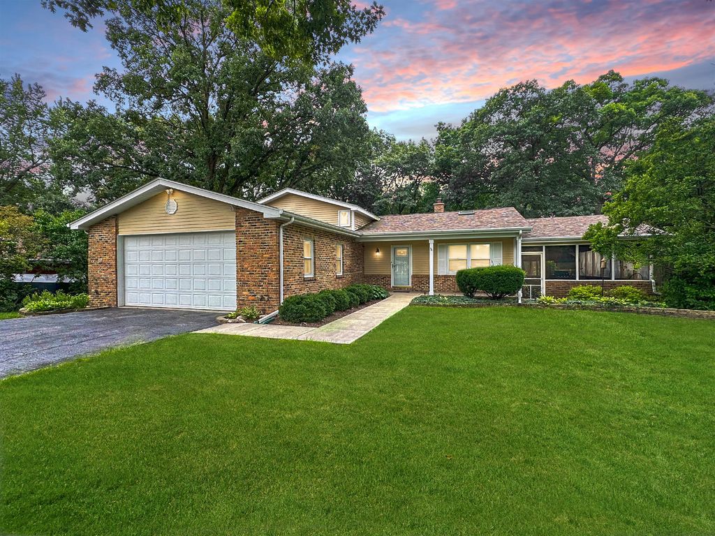 30W359 Wiant Road, West Chicago, IL 60185
