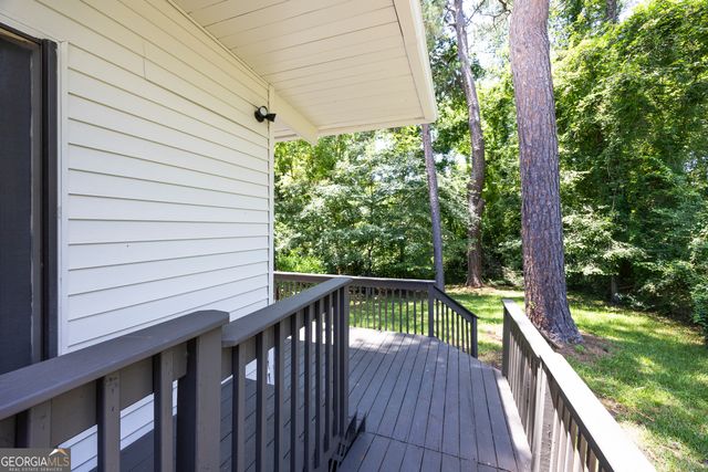 641 Forest Lake Drive S, Macon, GA 31210