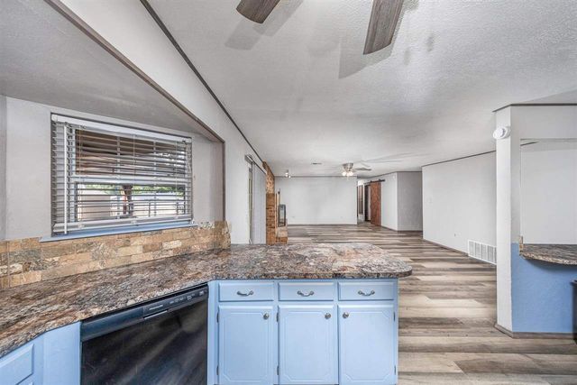 7801 NW Morrocco Dr, Lawton, OK 73505