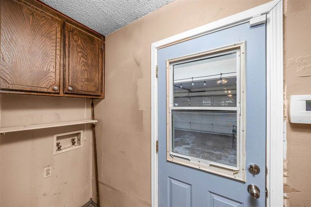 7801 NW Morrocco Dr, Lawton, OK 73505