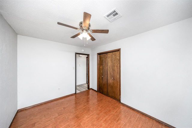 7801 NW Morrocco Dr, Lawton, OK 73505