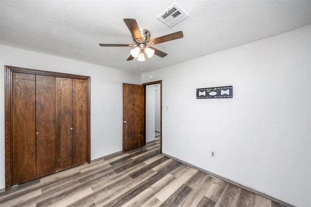 7801 NW Morrocco Dr, Lawton, OK 73505