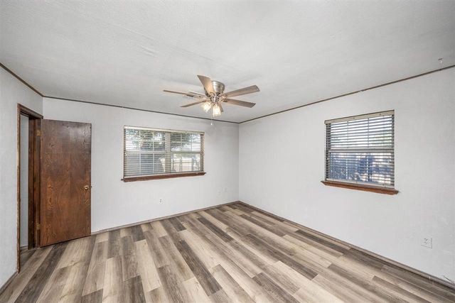 7801 NW Morrocco Dr, Lawton, OK 73505