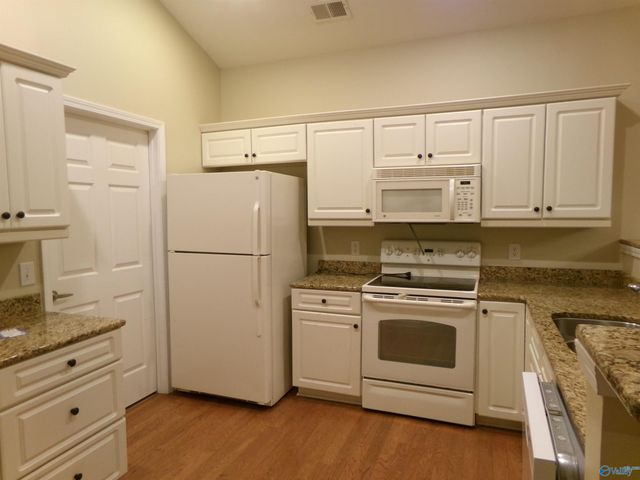 65 Valley Way Circle 65, Huntsville, AL 35802