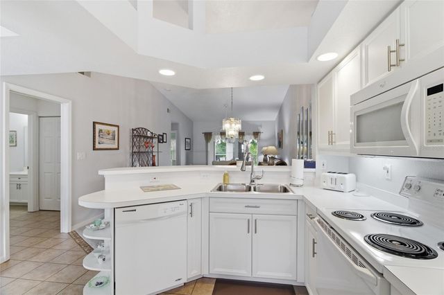5725 GREENWOOD AVENUE 1201, North Port, FL 34287