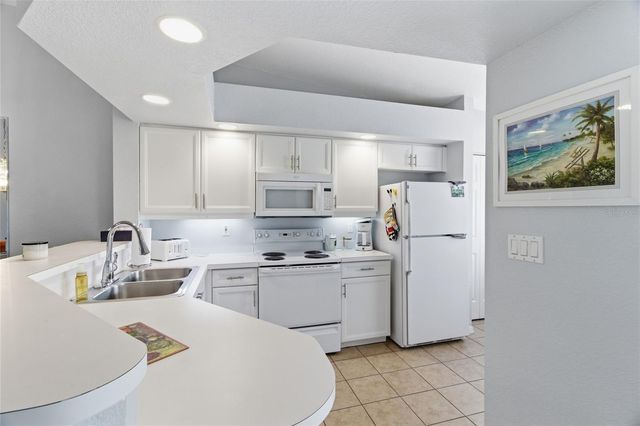 5725 GREENWOOD AVENUE 1201, North Port, FL 34287