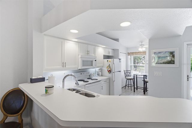 5725 GREENWOOD AVENUE 1201, North Port, FL 34287