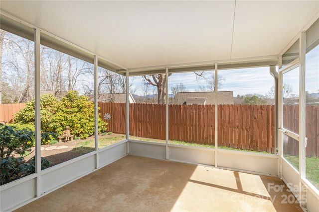 56 Shady Oak Drive, Asheville, NC 28803