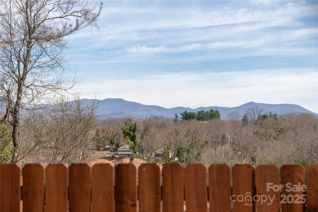 56 Shady Oak Drive, Asheville, NC 28803