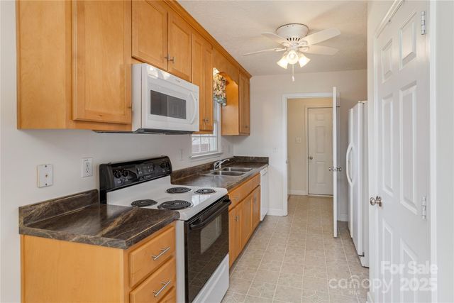 56 Shady Oak Drive, Asheville, NC 28803