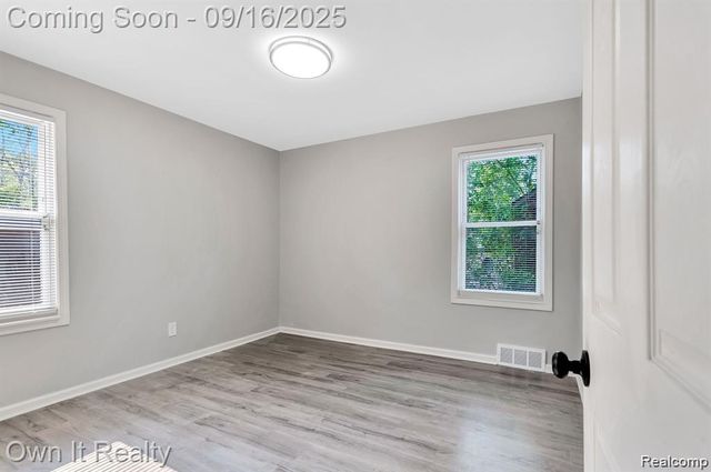 7743 Dolphin, Redford Charter Township, MI 48239