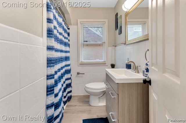 7743 Dolphin, Redford Charter Township, MI 48239