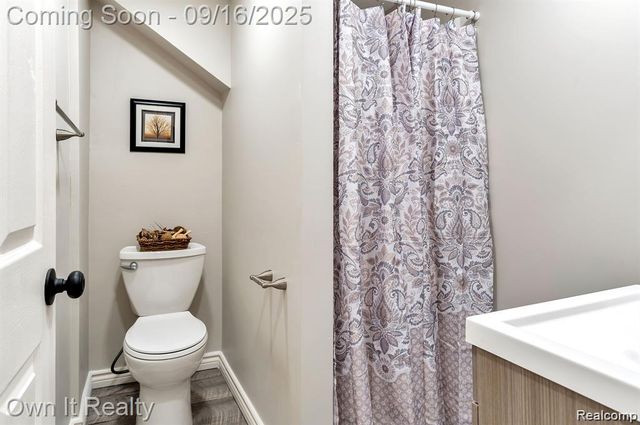 7743 Dolphin, Redford Charter Township, MI 48239