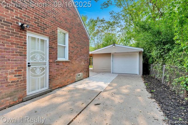 7743 Dolphin, Redford Charter Township, MI 48239