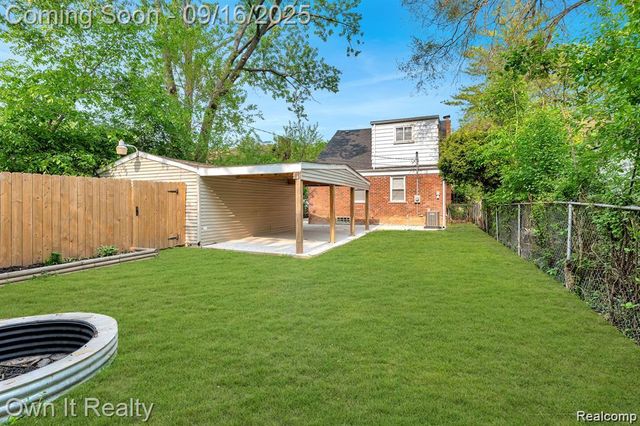 7743 Dolphin, Redford Charter Township, MI 48239