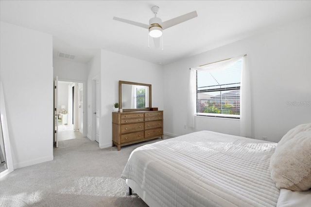 5250 CORAL REEF WAY, Lakewood Ranch, FL 34211