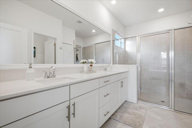 5250 CORAL REEF WAY, Lakewood Ranch, FL 34211