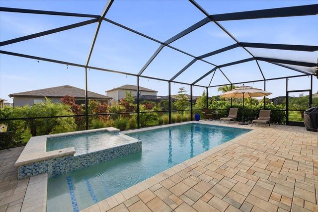 5250 CORAL REEF WAY, Lakewood Ranch, FL 34211