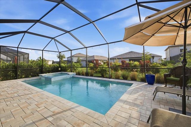 5250 CORAL REEF WAY, Lakewood Ranch, FL 34211