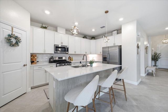 5250 CORAL REEF WAY, Lakewood Ranch, FL 34211