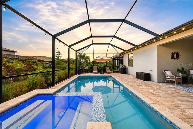 5250 CORAL REEF WAY, Lakewood Ranch, FL 34211