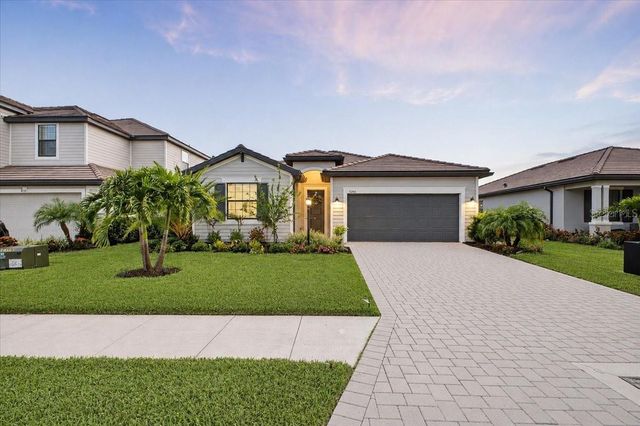 5250 CORAL REEF WAY, Lakewood Ranch, FL 34211