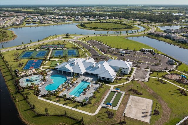 5250 CORAL REEF WAY, Lakewood Ranch, FL 34211