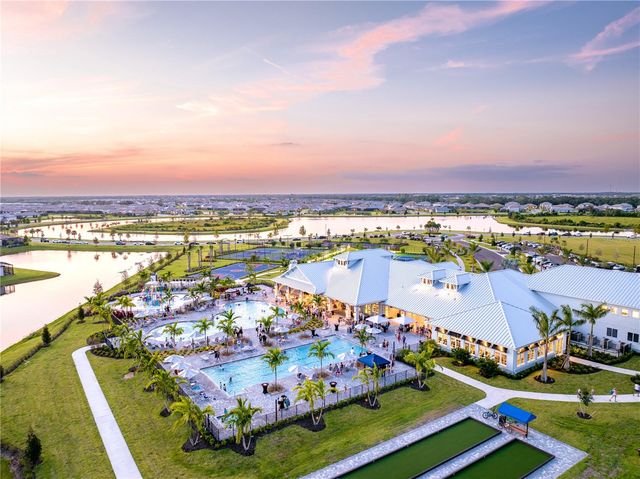 5250 CORAL REEF WAY, Lakewood Ranch, FL 34211