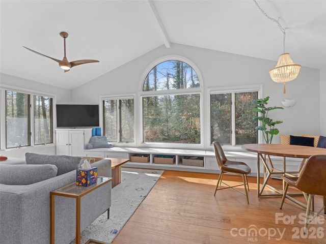 4030 Little River Road, Hendersonville, NC 28739