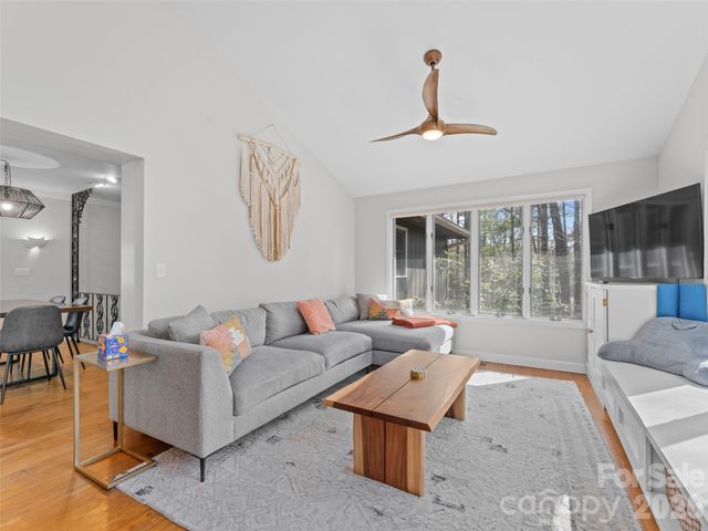 4030 Little River Road, Hendersonville, NC 28739