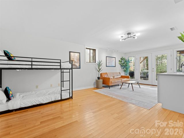 4030 Little River Road, Hendersonville, NC 28739