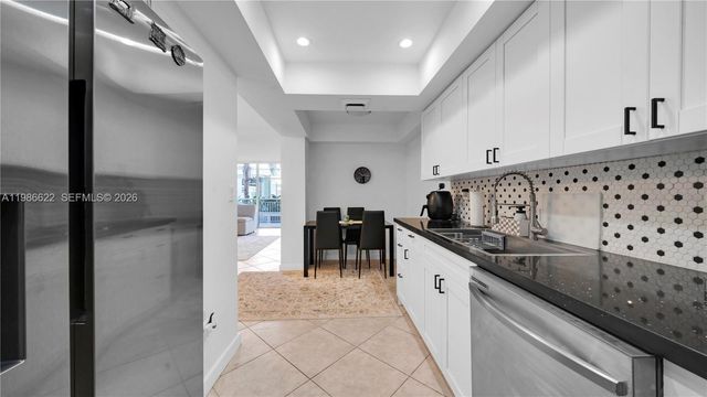 18041 Biscayne Boulevard 202, Aventura, FL 33160