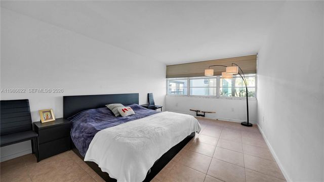 18041 Biscayne Boulevard 202, Aventura, FL 33160