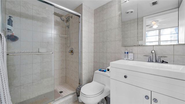 18041 Biscayne Boulevard 202, Aventura, FL 33160