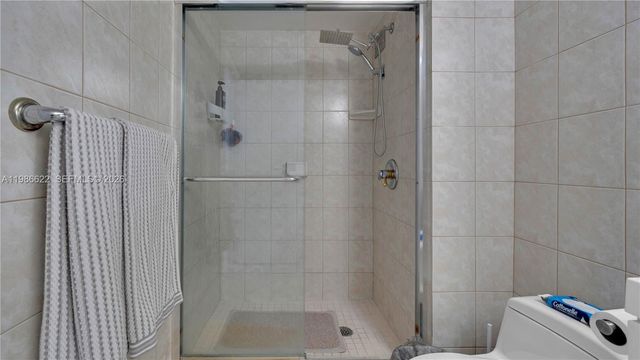 18041 Biscayne Boulevard 202, Aventura, FL 33160