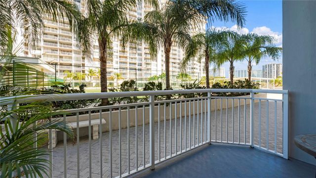 18041 Biscayne Boulevard 202, Aventura, FL 33160