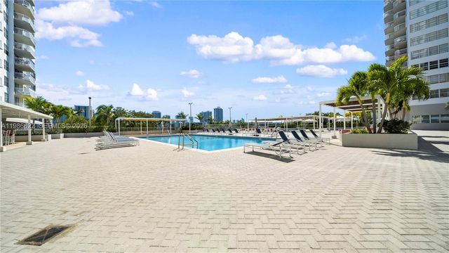 18041 Biscayne Boulevard 202, Aventura, FL 33160